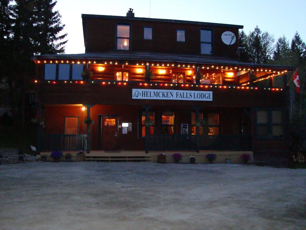 Helmcken Falls Lodge Cabin Rooms And Rv Park Clearwater Dış mekan fotoğraf